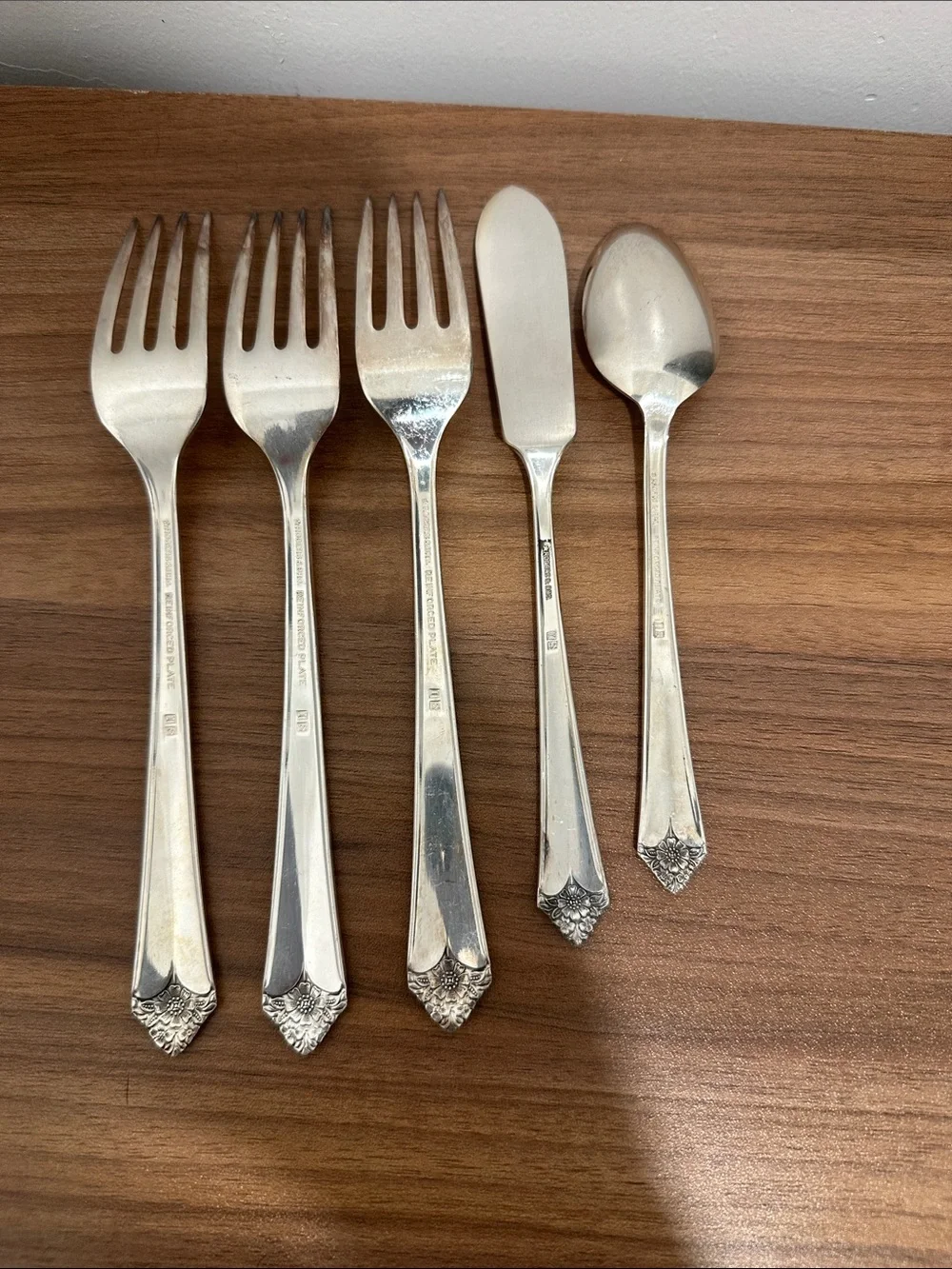 Rogers & Bro, reinforced plate,Floral-Handled Silver Flatware Set of 5